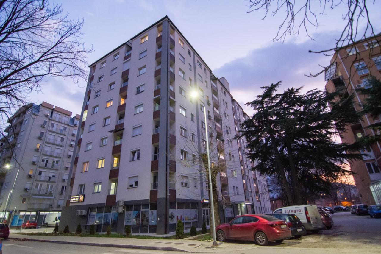 Feels Like Home 2 Skopje Exteriör bild